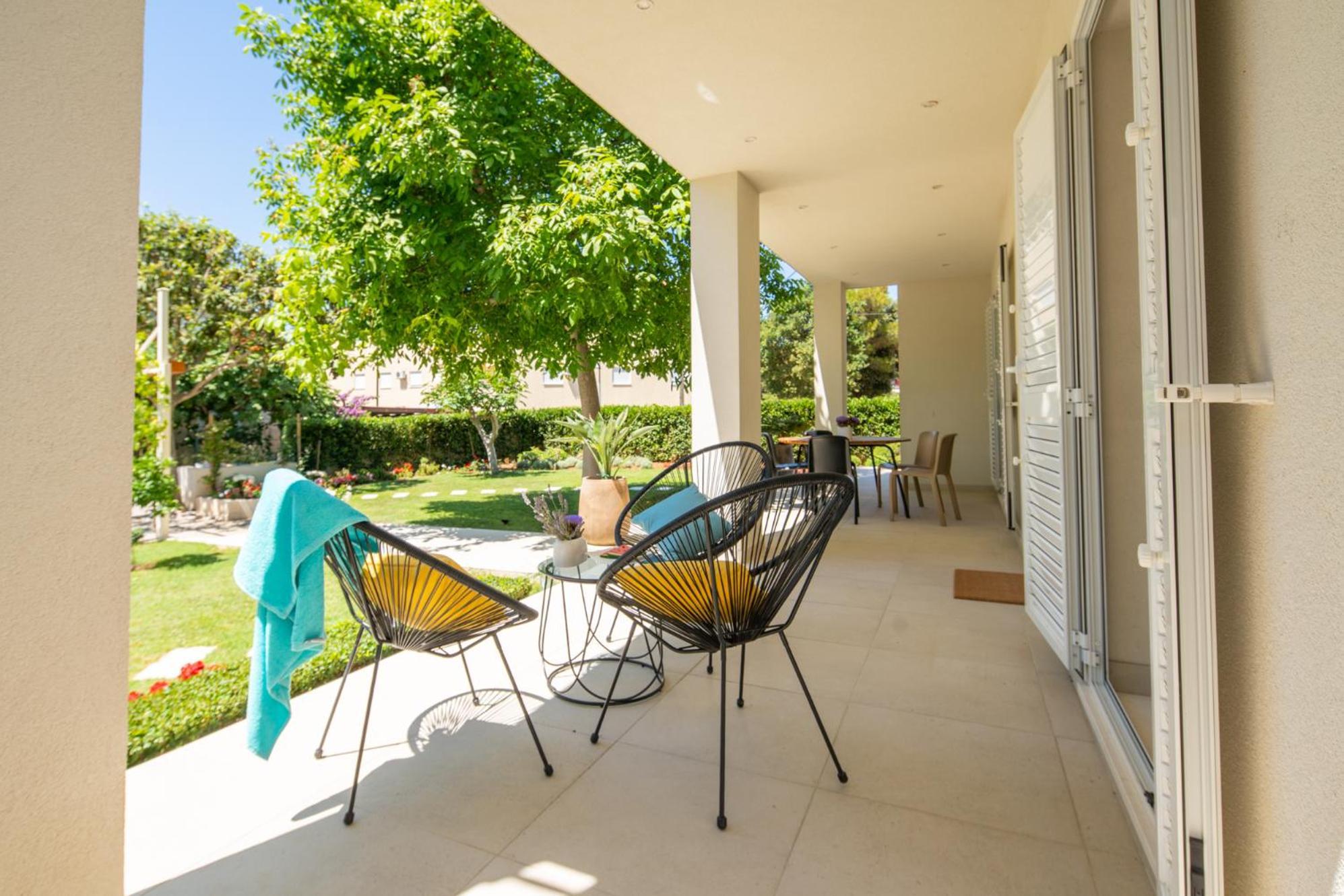 Garden Apartment Pakoštane Eksteriør bilde