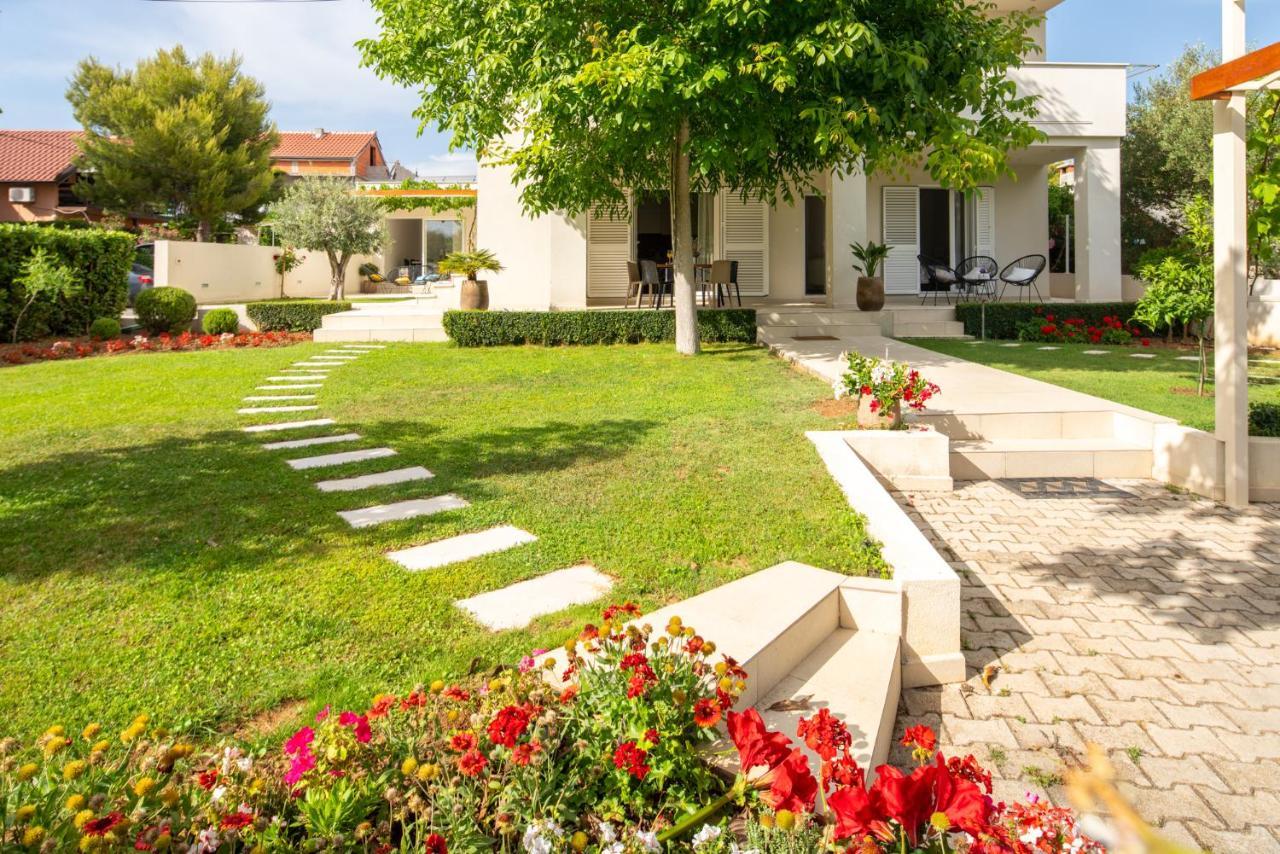 Garden Apartment Pakoštane Eksteriør bilde