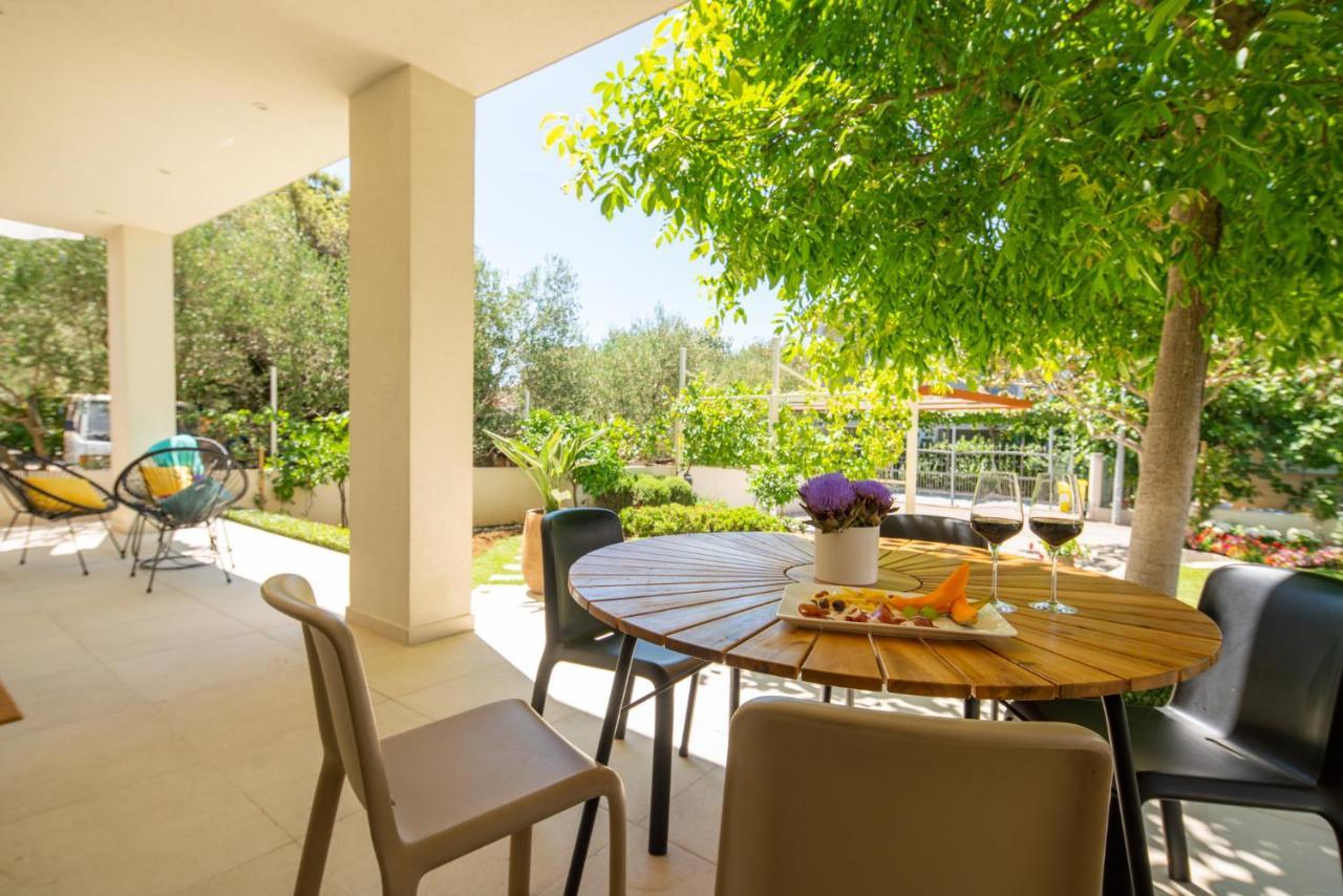 Garden Apartment Pakoštane Eksteriør bilde