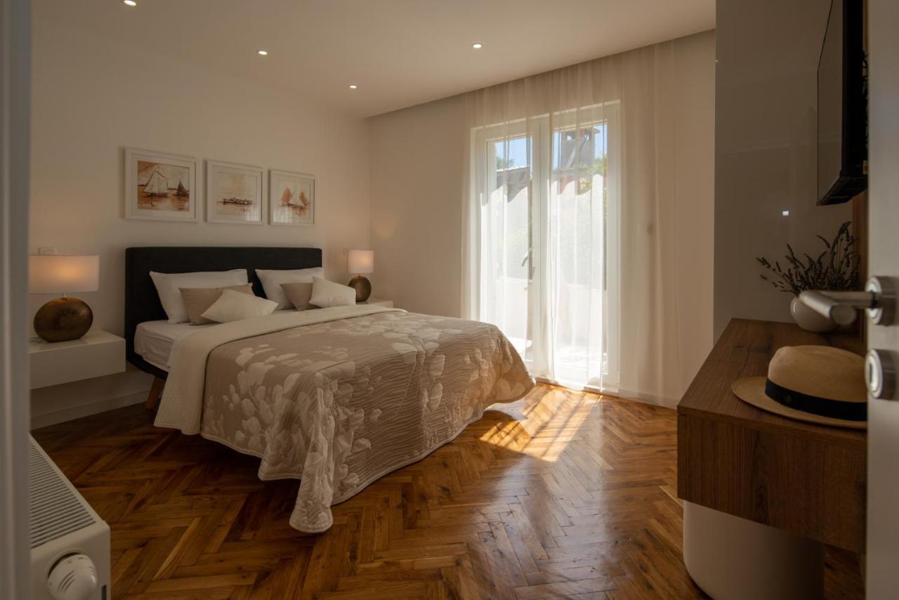 Garden Apartment Pakoštane Eksteriør bilde