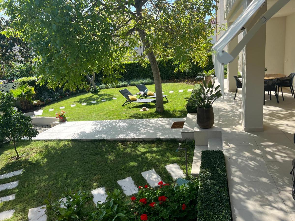 Garden Apartment Pakoštane Eksteriør bilde